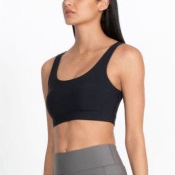 Johnny Was Calme Endurance Sports Bra In Onyx - Picture 4 of 8